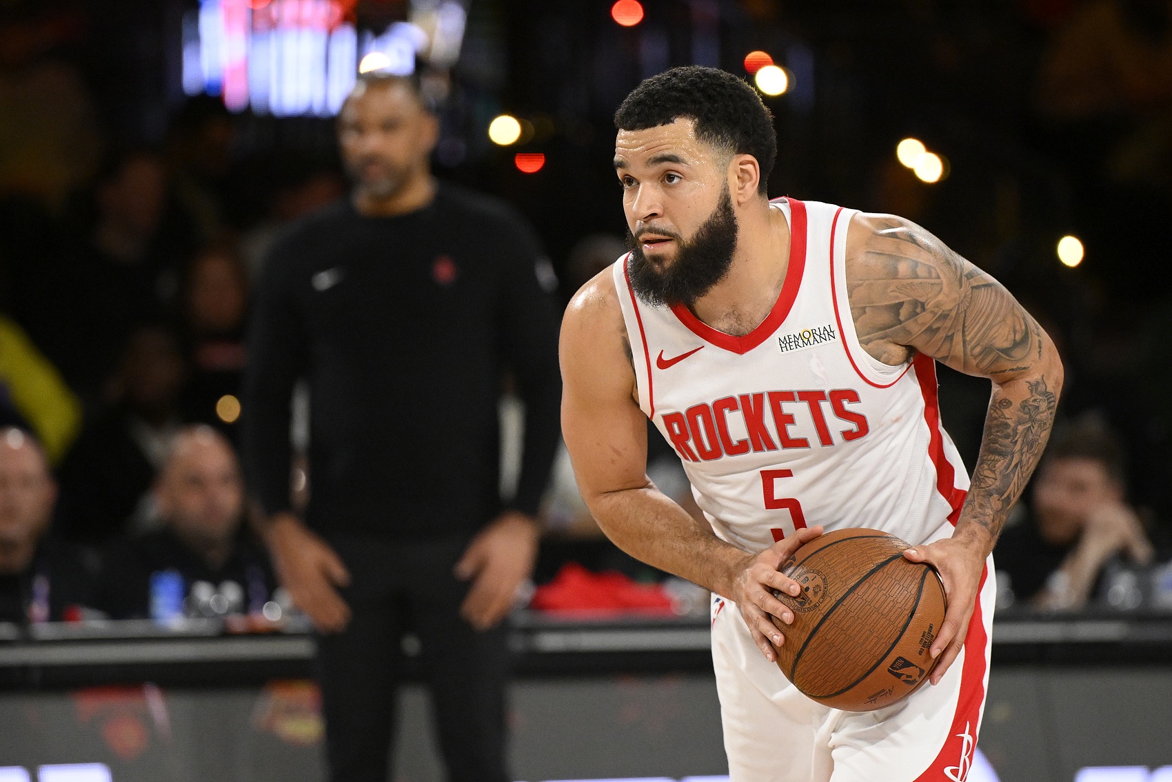 贝弗利谈火箭本季的成功：GM&amp;乌度卡&amp;范乔丹&amp;医疗团队是四功臣