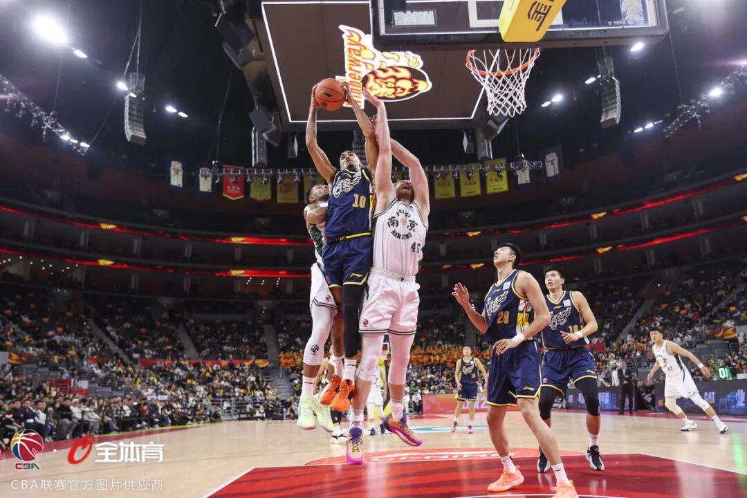 极速赛车-1月13日前瞻 I 二番战打响！广东客场挑战南京